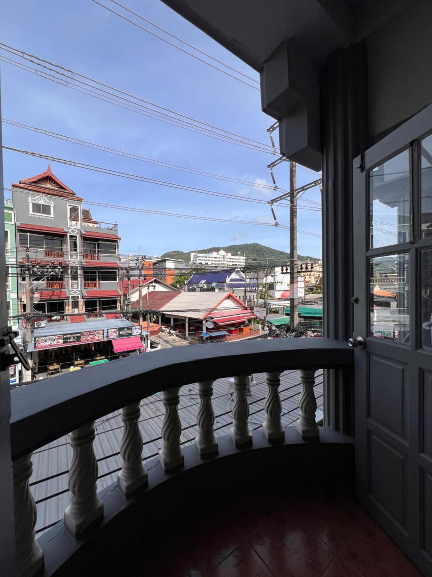 Patong Adventure Hostel Exterior foto